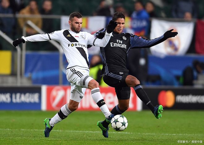 集结日体能课后；波尔图豪取连胜备战西甲；赛场秩序良好；更衣室氛围转暖的简单介绍爱游戏官网